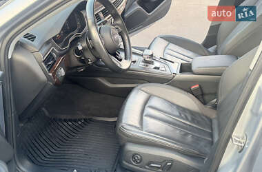 Седан Audi A4 2019 в 