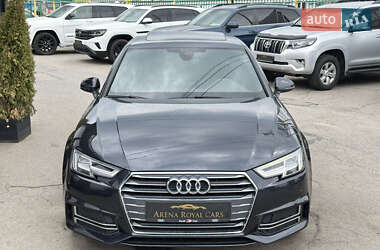 Седан Audi A4 2018 в 