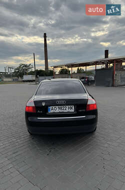 Седан Audi A4 2001 в 