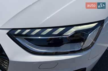 Седан Audi A4 2023 в 