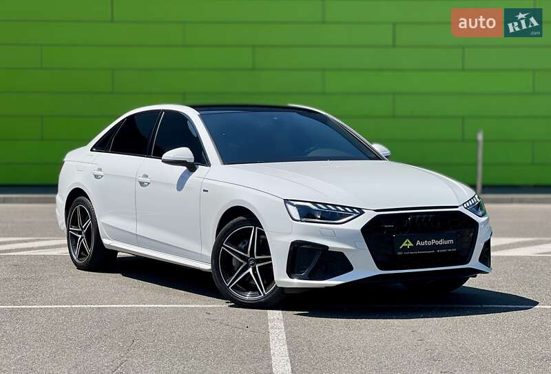 Седан Audi A4 2023 в 