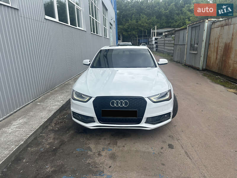 Седан Audi A4 2015 в Києві