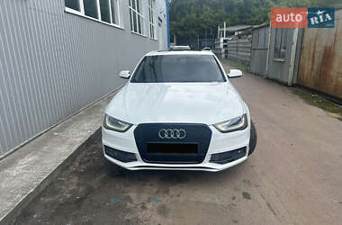 Седан Audi A4 2015 в 