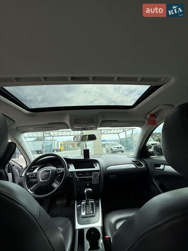 Седан Audi A4 2010 в Рівному