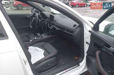 Седан Audi A4 2018 в 