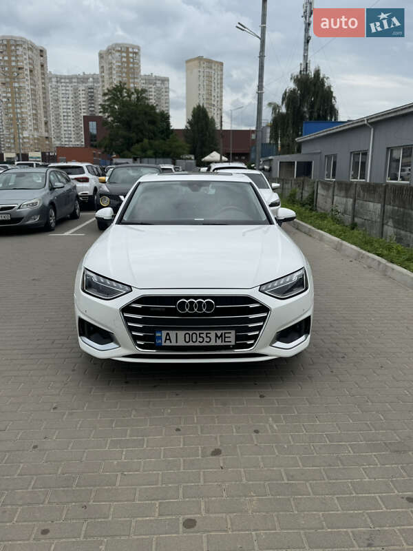 Седан Audi A4 2020 в Києві