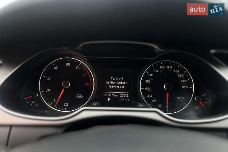 Седан Audi A4 2013 в Мукачевому