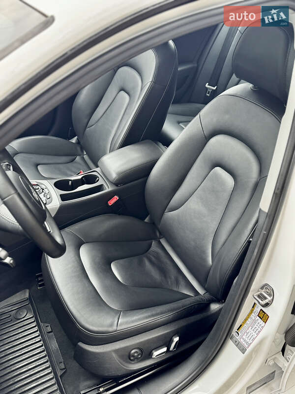 Седан Audi A4 2015 в Києві