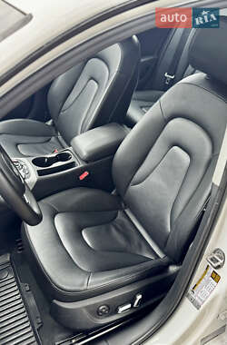 Седан Audi A4 2015 в 