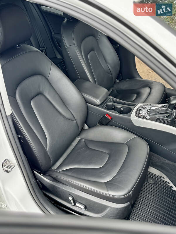 Седан Audi A4 2015 в Києві