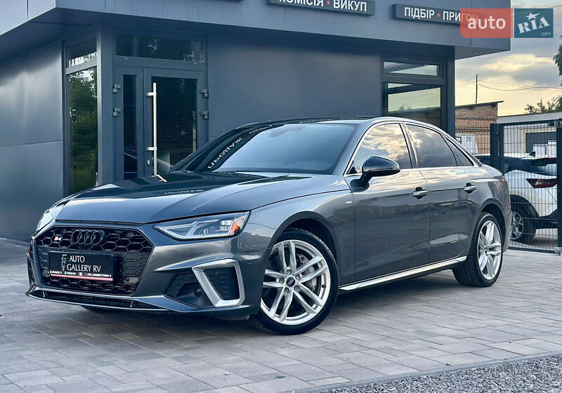 Седан Audi A4 2020 в Ровно