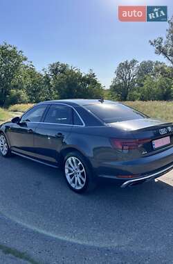 Седан Audi A4 2019 в 