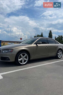 Седан Audi A4 2011 в 