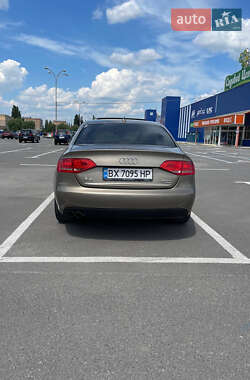 Седан Audi A4 2011 в 
