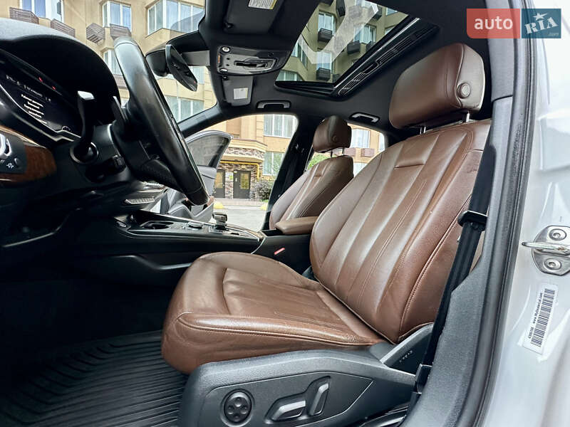 Седан Audi A4 2017 в Киеве