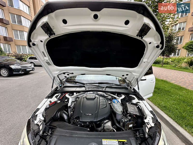 Седан Audi A4 2017 в Киеве