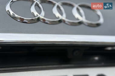 Седан Audi A4 2022 в 