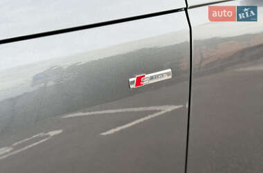 Седан Audi A4 2022 в 