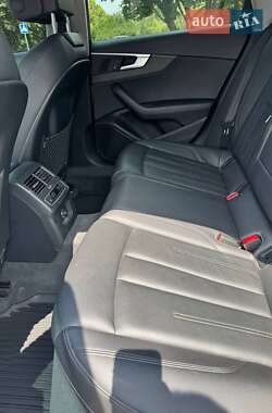 Седан Audi A4 2017 в 