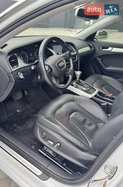 Седан Audi A4 2012 в 