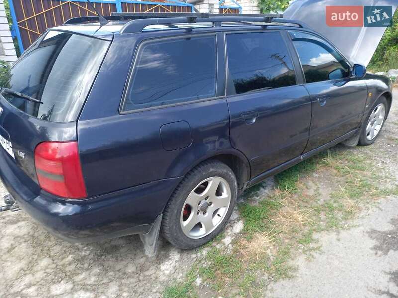 Универсал Audi A4 1997 в Умани