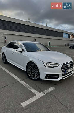 Седан Audi A4 2016 в Киеве