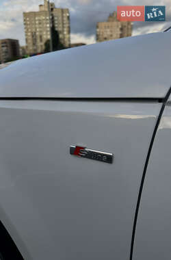 Седан Audi A4 2016 в 