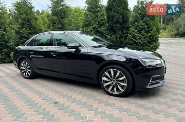 Седан Audi A4 2019 в 