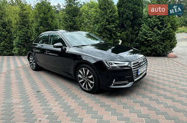 Седан Audi A4 2019 в 