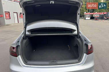 Седан Audi A4 2015 в 