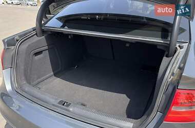 Седан Audi A4 2013 в 