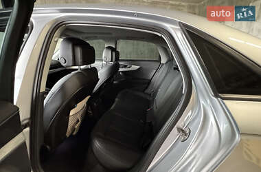 Седан Audi A4 2016 в 