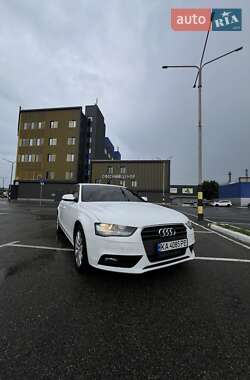 Седан Audi A4 2014 в 