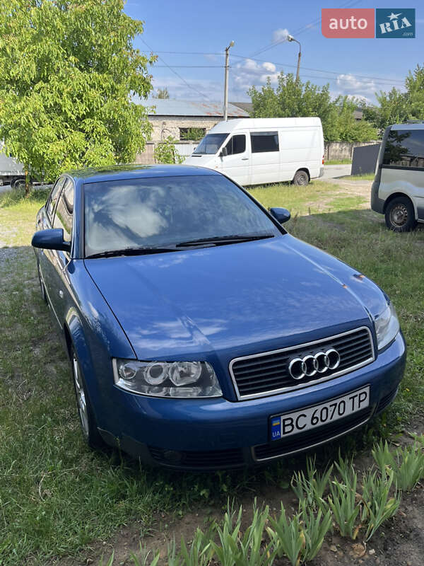 Седан Audi A4 2002 в Івано-Франково