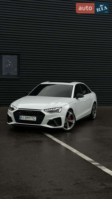Седан Audi A4 2023 в Києві