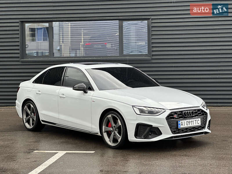 Седан Audi A4 2023 в Києві
