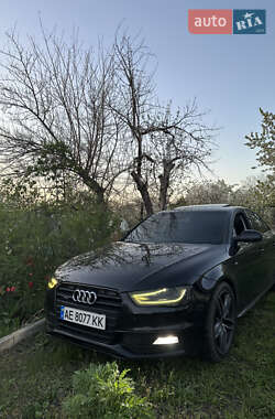 Седан Audi A4 2014 в 