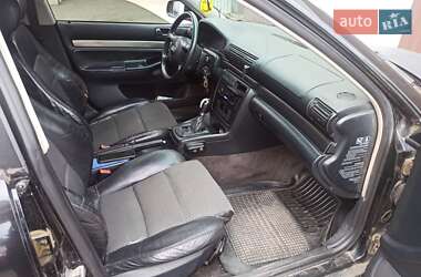 Седан Audi A4 1995 в 
