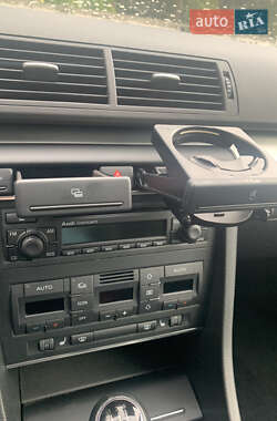 Седан Audi A4 2006 в 