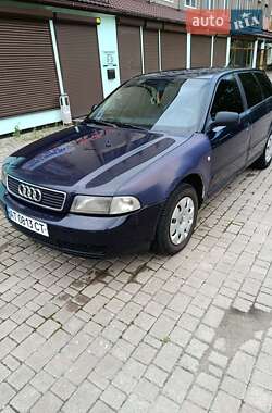 Универсал Audi A4 1999 в Долине