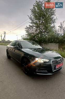 Седан Audi A4 2017 в 