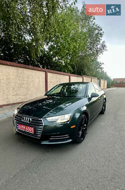 Седан Audi A4 2017 в 