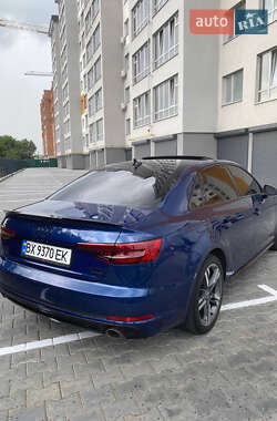 Седан Audi A4 2017 в 