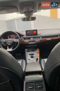Седан Audi A4 2017 в 