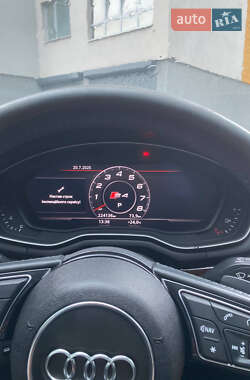 Седан Audi A4 2017 в 