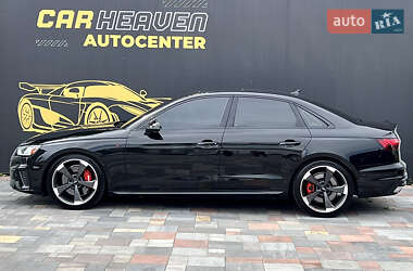 Седан Audi A4 2020 в 
