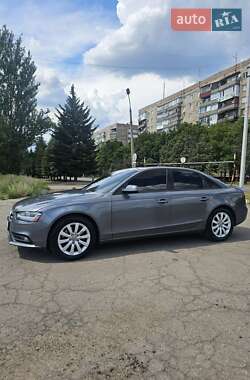 Седан Audi A4 2013 в 