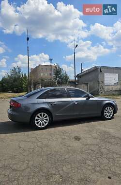 Седан Audi A4 2013 в 