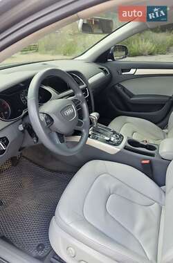 Седан Audi A4 2013 в 