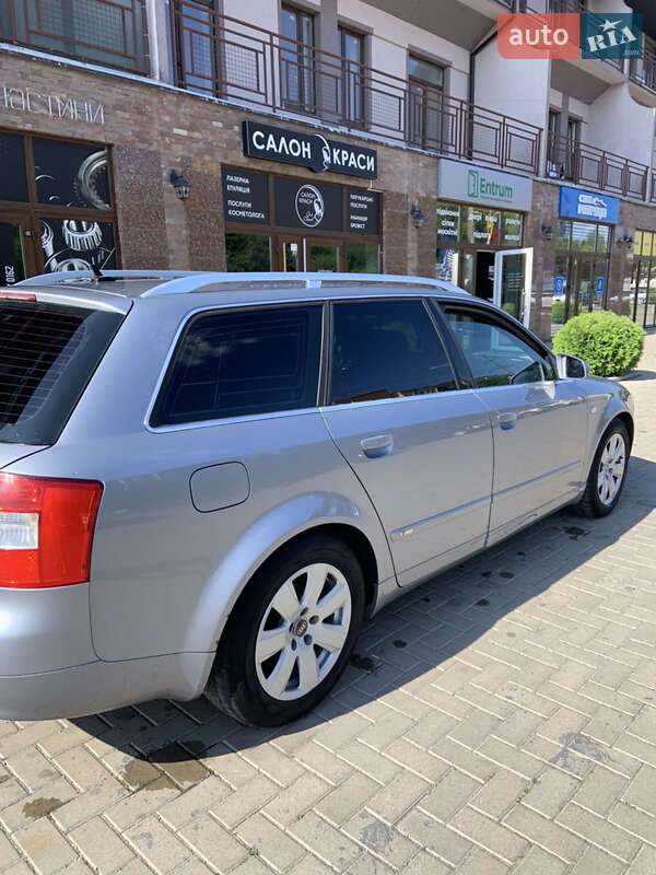 Універсал Audi A4 2004 в Ужгороді